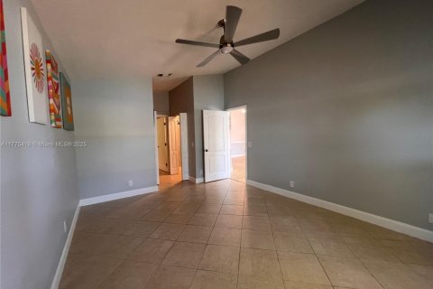 House in Boca Raton, Florida 4 bedrooms, 183.95 sq.m. № 1695684 - photo 27