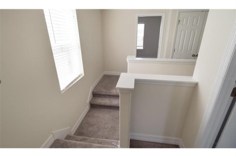 House in Kissimmee, Florida 4 bedrooms, 195.09 sq.m. № 1744387 - photo 11