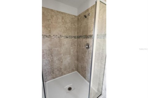 House in Kissimmee, Florida 4 bedrooms, 195.09 sq.m. № 1744387 - photo 22