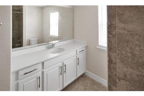 House in Kissimmee, Florida 4 bedrooms, 195.09 sq.m. № 1744387 - photo 18