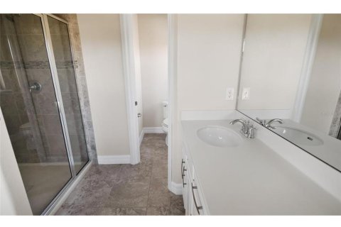 House in Kissimmee, Florida 4 bedrooms, 195.09 sq.m. № 1744387 - photo 24
