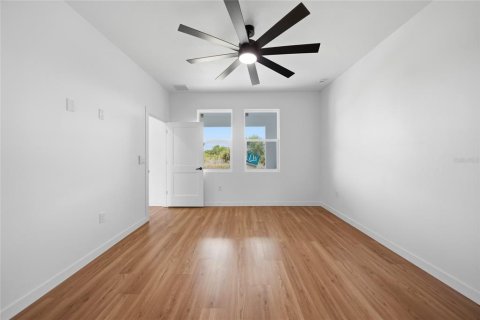 Villa ou maison à vendre à Port Charlotte, Floride: 3 chambres, 176.51 m2 № 2167572 - photo 24
