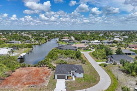 Villa ou maison à vendre à Port Charlotte, Floride: 3 chambres, 176.51 m2 № 2167572 - photo 5