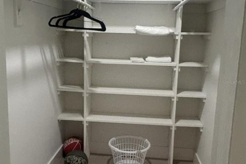 Condo in Sarasota, Florida, 2 bedrooms № 2156217 - photo 16