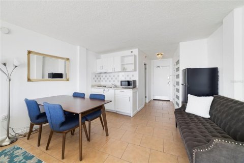 Condominio en venta en Daytona Beach, Florida, 1 dormitorio, 47.84 m2 № 2234492 - foto 18