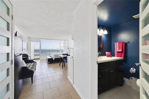 Condominio en venta en Daytona Beach, Florida, 1 dormitorio, 47.84 m2 № 2234492 - foto 21