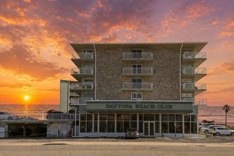 Condominio en venta en Daytona Beach, Florida, 1 dormitorio, 47.84 m2 № 2234492 - foto 4