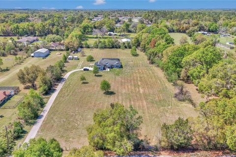 Villa ou maison à Ocala, Floride 3 chambres, 231.14 m2 № 2143598