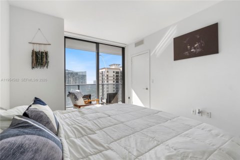 Condominio en venta en Miami, Florida, 1 dormitorio, 76.74 m2 № 2011154 - foto 16