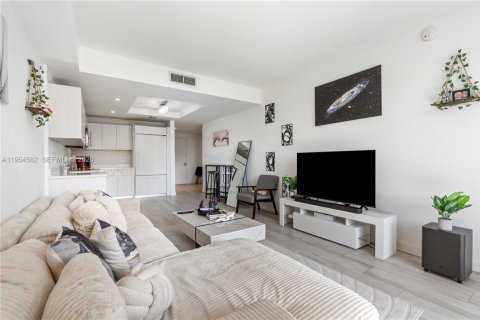 Condominio en venta en Miami, Florida, 1 dormitorio, 76.74 m2 № 2011154 - foto 6