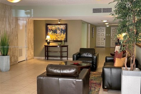 Copropriété à louer à Pompano Beach, Floride: 2 chambres, 127.28 m2 № 2023270 - photo 22
