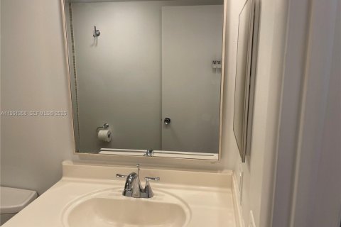 Copropriété à louer à Pompano Beach, Floride: 2 chambres, 127.28 m2 № 2023270 - photo 15