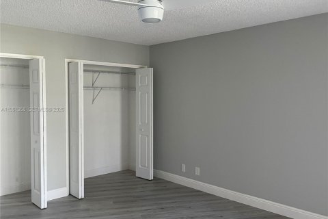 Copropriété à louer à Pompano Beach, Floride: 2 chambres, 127.28 m2 № 2023270 - photo 8