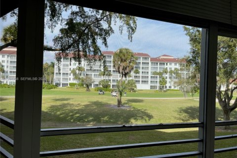 Copropriété à louer à Pompano Beach, Floride: 2 chambres, 127.28 m2 № 2023270 - photo 18