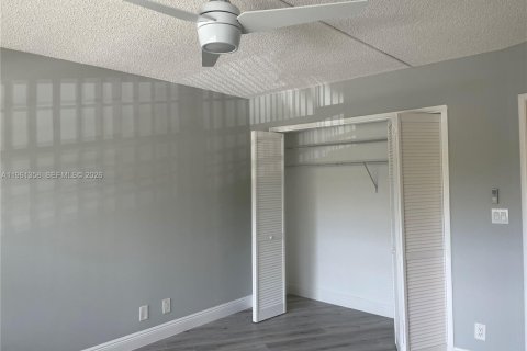 Copropriété à louer à Pompano Beach, Floride: 2 chambres, 127.28 m2 № 2023270 - photo 13