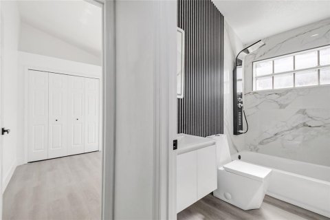 Купить виллу или дом в Киссимми, Флорида 7 комнат, 143.26м2, № 2423964 - фото 15