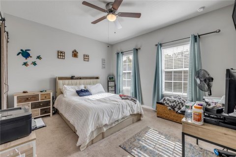 Townhouse in Oviedo, Florida 3 bedrooms, 129.69 sq.m. № 1780273 - photo 12