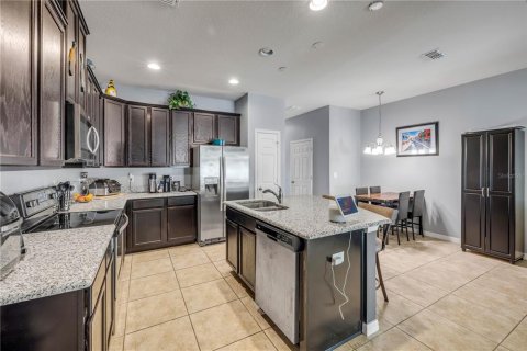 Townhouse in Oviedo, Florida 3 bedrooms, 129.69 sq.m. № 1780273 - photo 6