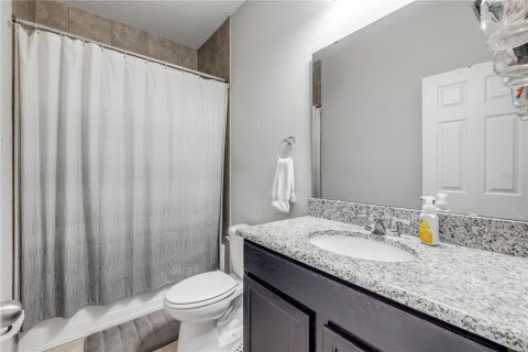 Townhouse in Oviedo, Florida 3 bedrooms, 129.69 sq.m. № 1780273 - photo 18