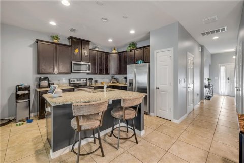 Townhouse in Oviedo, Florida 3 bedrooms, 129.69 sq.m. № 1780273 - photo 5