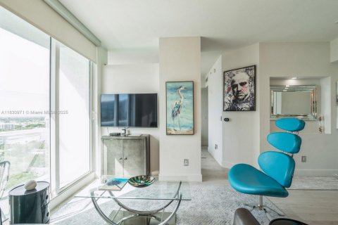 Condominio en alquiler en Fort Lauderdale, Florida, 1 dormitorio, 56.39 m2 № 1934195 - foto 1