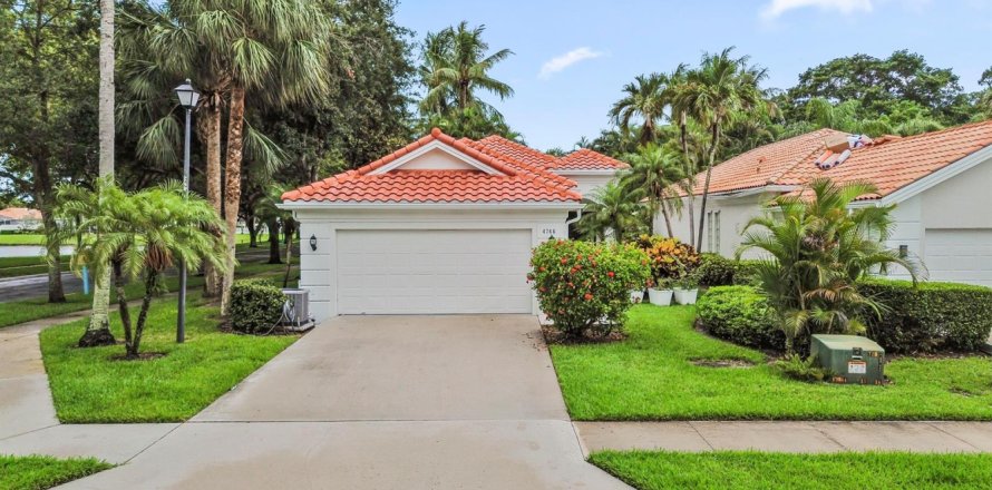 Villa ou maison à Delray Beach, Floride 3 chambres, 145.58 m2 № 2184494