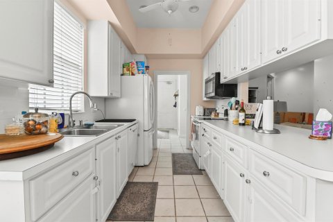 Villa ou maison à vendre à Delray Beach, Floride: 3 chambres, 145.58 m2 № 2184494 - photo 12