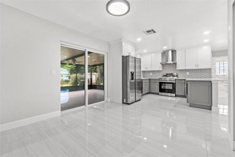 Villa ou maison à vendre à Seminole, Floride: 3 chambres, 116.31 m2 № 1902886 - photo 10