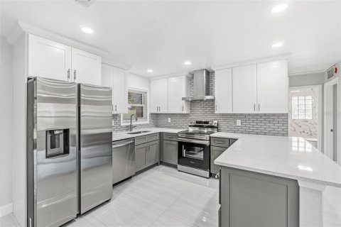 Casa en venta en Seminole, Florida, 3 dormitorios, 116.31 m2 № 1902886 - foto 7