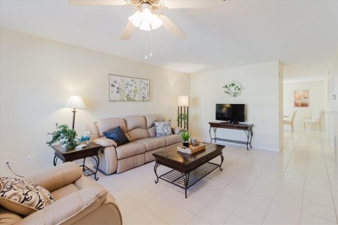 Condo in Clearwater, Florida, 2 bedrooms  № 2379515 - photo 7