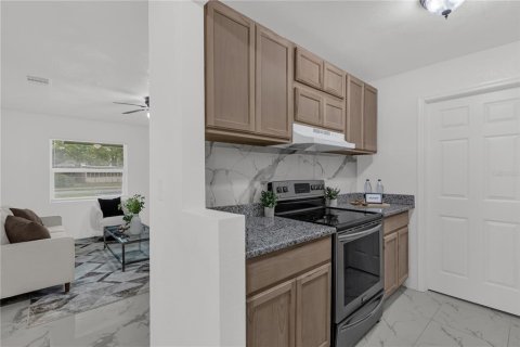 Villa ou maison à vendre à Altamonte Springs, Floride: 3 chambres, 80.27 m2 № 2230894 - photo 6