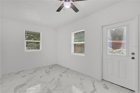 Villa ou maison à vendre à Altamonte Springs, Floride: 3 chambres, 80.27 m2 № 2230894 - photo 21