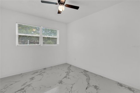 Villa ou maison à vendre à Altamonte Springs, Floride: 3 chambres, 80.27 m2 № 2230894 - photo 15