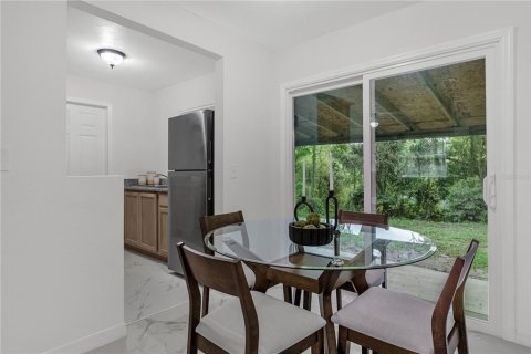 Villa ou maison à vendre à Altamonte Springs, Floride: 3 chambres, 80.27 m2 № 2230894 - photo 5