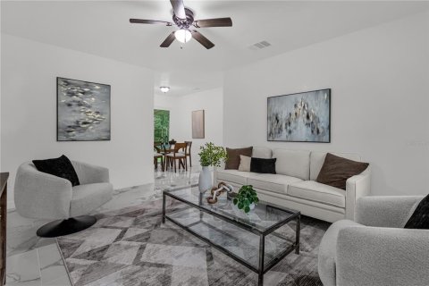 Villa ou maison à vendre à Altamonte Springs, Floride: 3 chambres, 80.27 m2 № 2230894 - photo 2