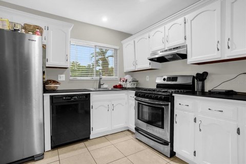 Casa en alquiler en Orlando, Florida, 3 dormitorios, 146.41 m2 № 1877281 - foto 18