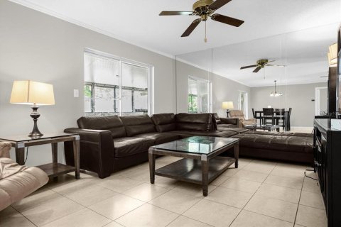 Casa en alquiler en Orlando, Florida, 3 dormitorios, 146.41 m2 № 1877281 - foto 15