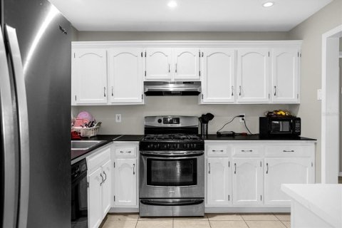Casa en alquiler en Orlando, Florida, 3 dormitorios, 146.41 m2 № 1877281 - foto 17
