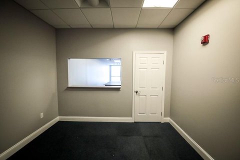 Immobilier commercial à vendre à Orlando, Floride: 273.78 m2 № 1915554 - photo 8