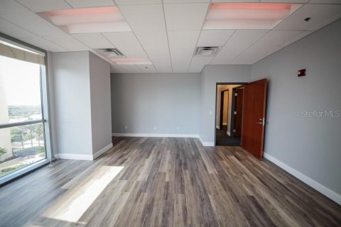 Immobilier commercial à vendre à Orlando, Floride: 273.78 m2 № 1915554 - photo 18