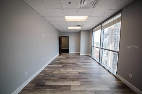 Immobilier commercial à vendre à Orlando, Floride: 273.78 m2 № 1915554 - photo 17
