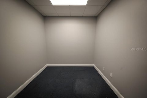 Immobilier commercial à vendre à Orlando, Floride: 273.78 m2 № 1915554 - photo 12