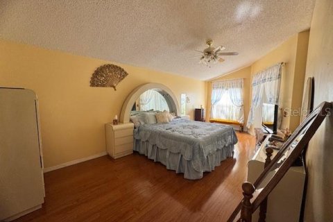 House in Kissimmee, Florida 4 bedrooms, 201.04 sq.m. № 2106161 - photo 16