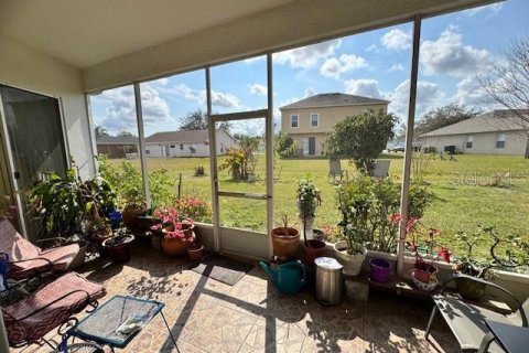 House in Kissimmee, Florida 4 bedrooms, 201.04 sq.m. № 2106161 - photo 15