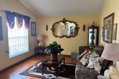House in Kissimmee, Florida 4 bedrooms, 201.04 sq.m. № 2106161 - photo 9