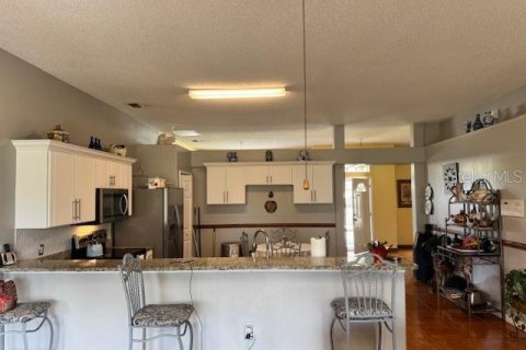 House in Kissimmee, Florida 4 bedrooms, 201.04 sq.m. № 2106161 - photo 13