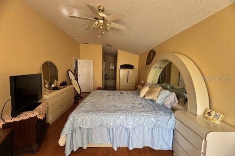 House in Kissimmee, Florida 4 bedrooms, 201.04 sq.m. № 2106161 - photo 18