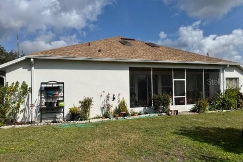 House in Kissimmee, Florida 4 bedrooms, 201.04 sq.m. № 2106161 - photo 5