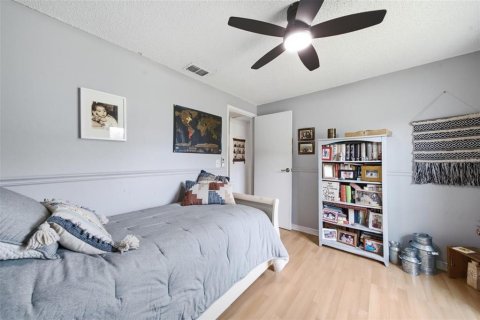 Villa ou maison à vendre à Tampa, Floride: 3 chambres, 132.2 m2 № 2284472 - photo 17