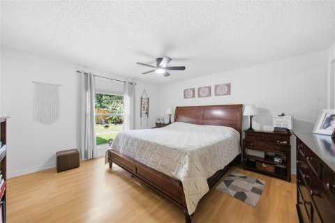 Villa ou maison à vendre à Tampa, Floride: 3 chambres, 132.2 m2 № 2284472 - photo 10